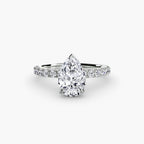 Solitaire with Pavé 6
