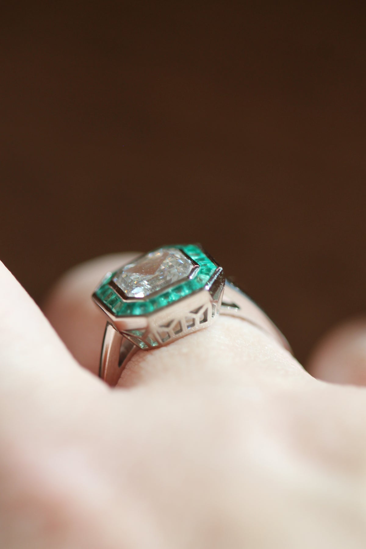 Art Deco Emerald Halo Ring | 2.5ct Asscher