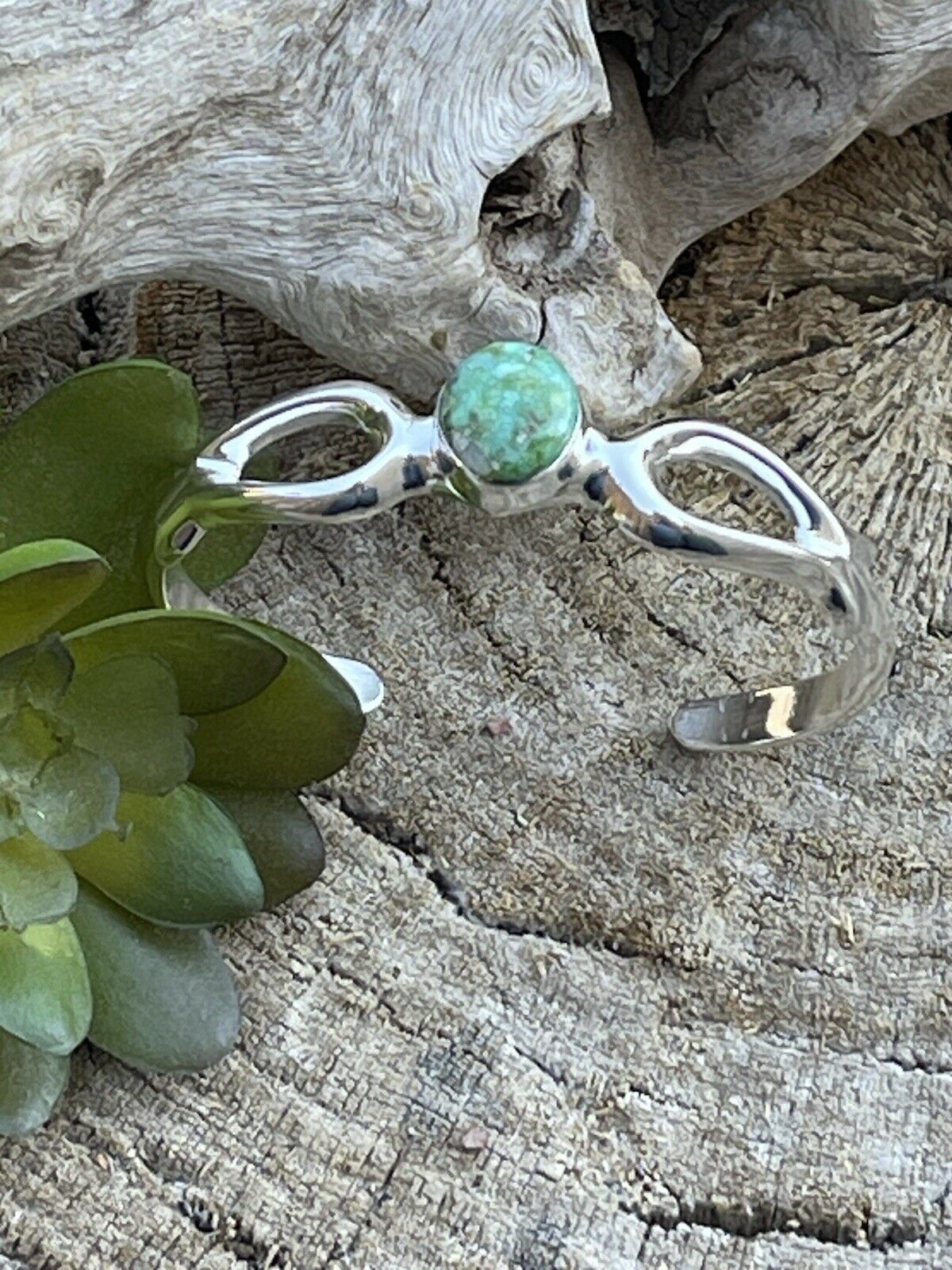 Navajo Sterling Silver Elegant Green Turquoise Cuff Bracelet