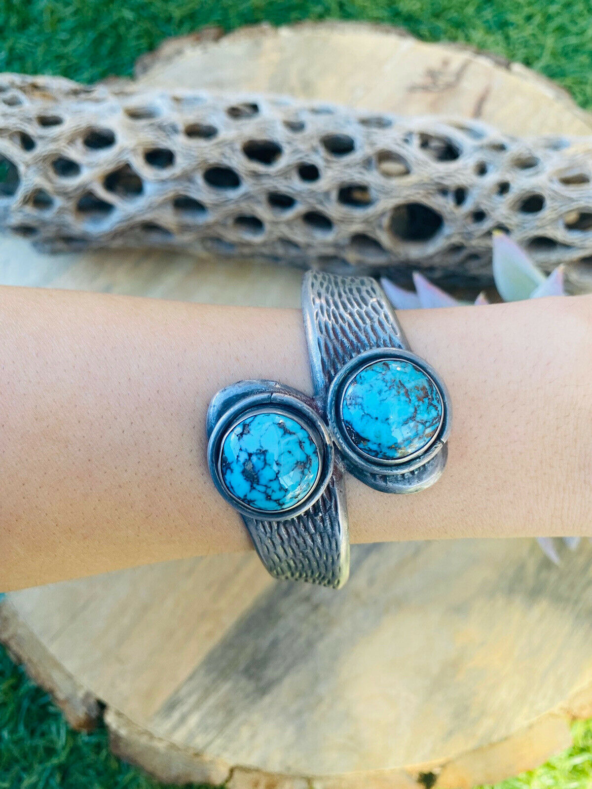 Vintage Navajo Kingman Turquoise & Sterling Silver Cuff Bracelet